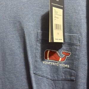 Vineyard Vines tshirt